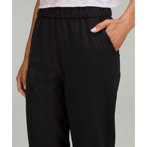 Lululemon Stretch High Rise Pant 7/8 Length in Black Size 8 - Picture 2 of 10